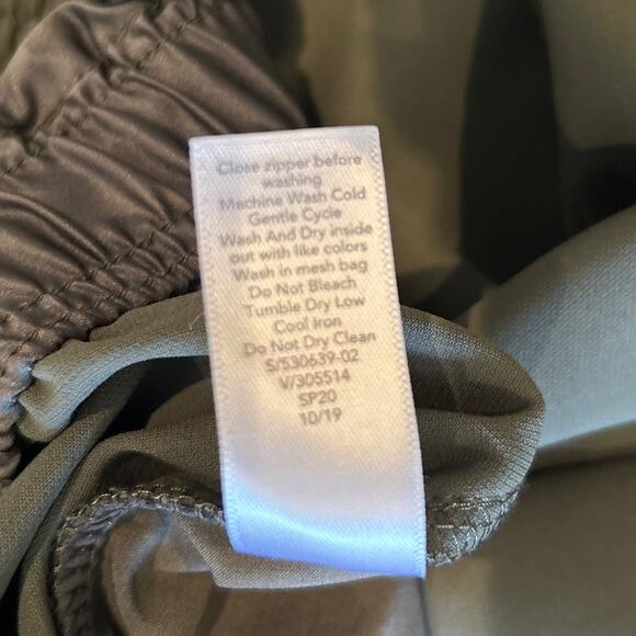 ATHLETA Metropolis Jogger Pants Primatwill Olive Satin Piping Pockets NWOT sz 14 - Picture 10 of 11